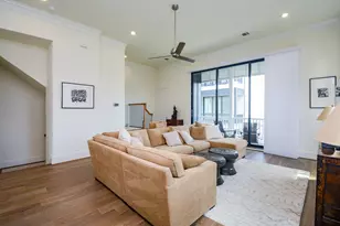 8745 Park Kolbe Ln, Houston, TX 77080 - Photo 10