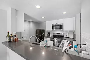 12633 Memorial Dr, Houston, TX 77024 - Photo 16
