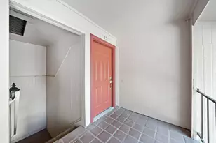 12633 Memorial Dr, Houston, TX 77024 - Photo 2