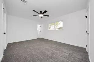 101 Talisman St, Lake Jackson, TX 77566 - Photo 22