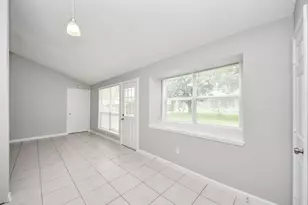 10603 Thorncliff Dr, Humble, TX 77396 - Photo 12