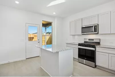 17202 Boulder Beach Drive, Crosby, TX 77532 - Photo 10