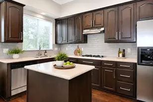 2146 Stacy Knoll, Houston, TX 77008 - Photo 8