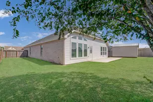 537 Green Meadows Dr, West Columbia, TX 77486 - Photo 38