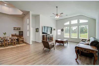 537 Green Meadows Drive, West Columbia, TX 77486 - Photo 24