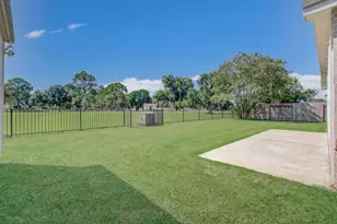 537 Green Meadows Dr, West Columbia, TX 77486 - Photo 42