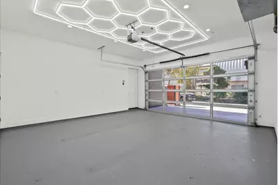 516 Reinerman Street, Houston, TX 77007 - Photo 32