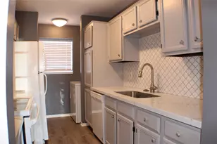 2323 Fairwind Dr, Houston, TX 77062 - Photo 4