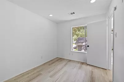 13002 Greenway Chase Court, Houston, TX 77072 - Photo 18