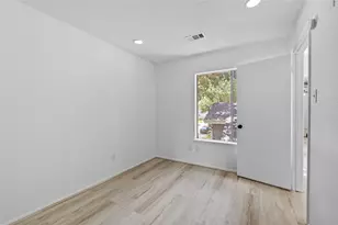 13002 Greenway Chase Ct, Houston, TX 77072 - Photo 18
