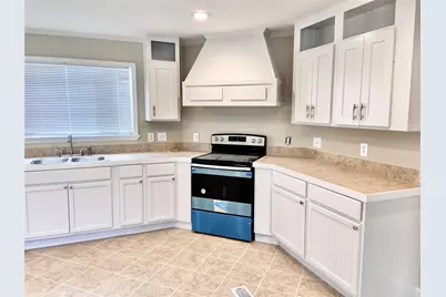 11720 W Small Oak Lane, Willis, TX 77378 - Photo 6