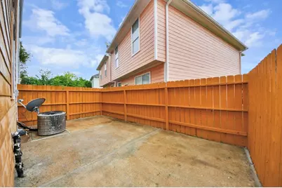 10347 Panther Point Drive, Houston, TX 77099 - Photo 38
