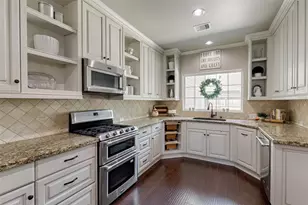 11939 Sagittarius Dr E, Willis, TX 77318 - Photo 14
