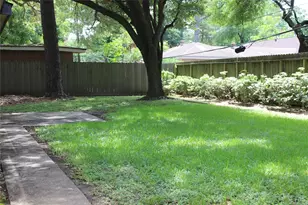 10301 Ivyridge Rd, Houston, TX 77043 - Photo 14