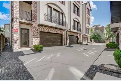 2114 Mason Street, Houston, TX 77006 - Photo 1