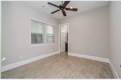 2114 Mason Street, Houston, TX 77006 - Photo 4