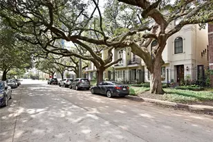 2624 Helena St, Houston, TX 77006 - Photo 24