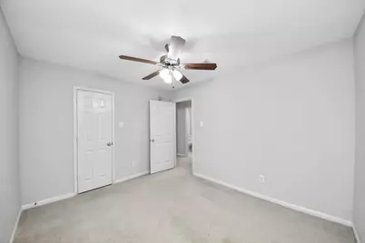 14134 Silver Glade Lane, Sugar Land, TX 77498 - Photo 34