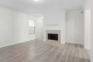 2658 Skyview Downs Dr, Houston, TX 77047 - Photo 6