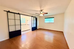 2410 Point Comfort Ct, Webster, TX 77598 - Photo 16