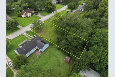 2320 Meadow Lane, La Marque, TX 77568 - Photo 1