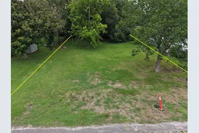 2320 Meadow Lane, La Marque, TX 77568 - Photo 2