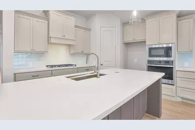 12330 Hudson Drive, Mont Belvieu, TX 77523 - Photo 6