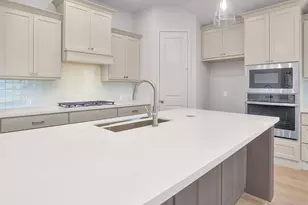 12330 Hudson Dr, Mont Belvieu, TX 77523 - Photo 6