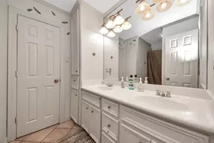 2502 Blossom Bay Ct, Houston, TX 77059 - Photo 26