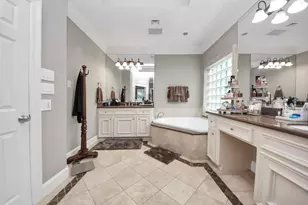 2502 Blossom Bay Ct, Houston, TX 77059 - Photo 18