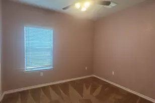 1101 11th 1/2 Street N, Texas City, TX 77590 - Photo 4