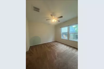 1101 11th 1/2 Street N, Texas City, TX 77590 - Photo 2