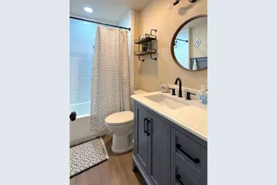 1410 Avenue D, Danbury, TX 77534 - Photo 10