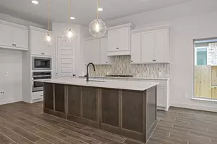 9511 Chateau Hl Dr, Manvel, TX 77583 - Photo 4