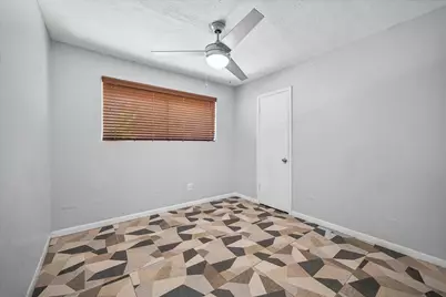 1526 Diplomat Way, Houston, TX 77088 - Photo 10