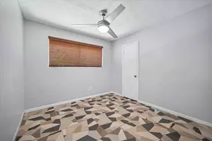 1526 Diplomat Way, Houston, TX 77088 - Photo 10
