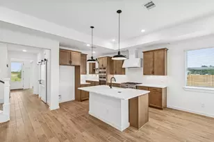 12219 Old Fashion Cir, Mont Belvieu, TX 77535 - Photo 10