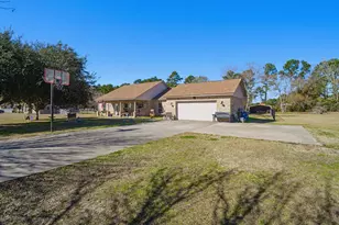16180 Oak Lawn Dr, Splendora, TX 77372 - Photo 2