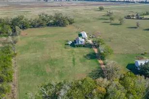 4502 Gainsborough Dr, Brookshire, TX 77423 - Photo 2