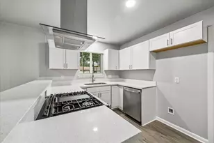 4114 Hill Oak Dr, Houston, TX 77092 - Photo 4