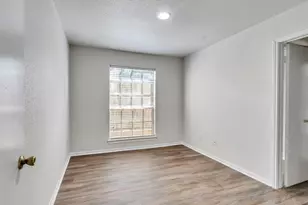 1860 White Oak Dr, Houston, TX 77009 - Photo 18