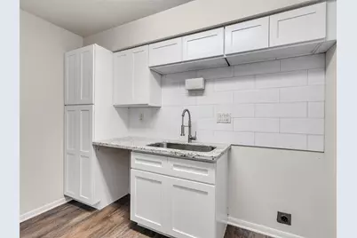 1860 White Oak Drive #333, Houston, TX 77009 - Photo 4