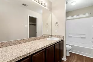 882 Darbydale Crossing Ln, Houston, TX 77090 - Photo 8