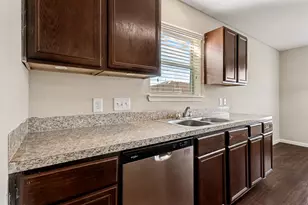 882 Darbydale Crossing Ln, Houston, TX 77090 - Photo 10