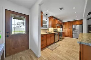32242 Robin Ln, Waller, TX 77484 - Photo 4