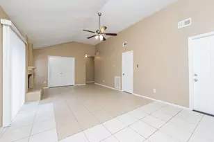 11110 Grassyglen Dr, Houston, TX 77064 - Photo 4