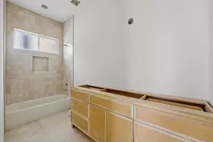 609 E 25th St, Houston, TX 77008 - Photo 24