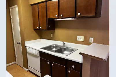 2100 Wilcrest Drive #114, Houston, TX 77042 - Photo 6