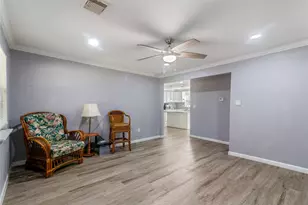 2705 21st St, Hempstead, TX 77445 - Photo 10