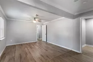 2705 21st St, Hempstead, TX 77445 - Photo 18